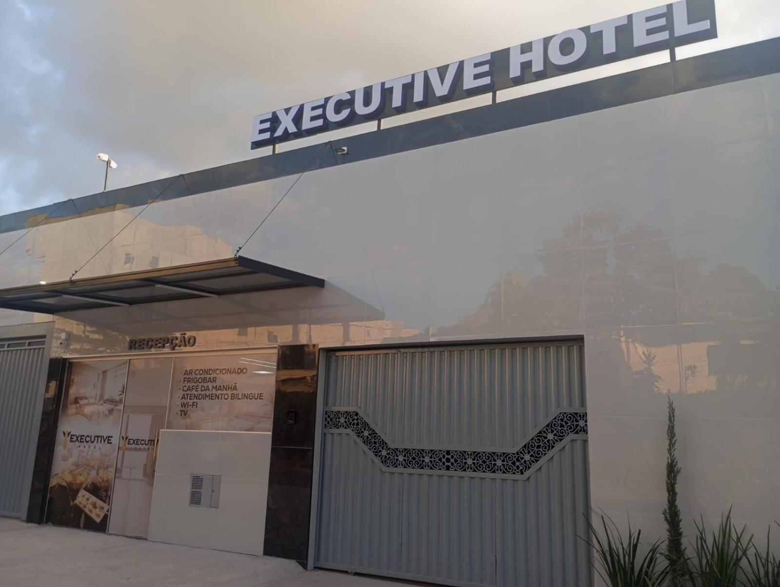 Executive Hotel Aguas Lindas Go Aguas Lindas de Goias Exteriör bild